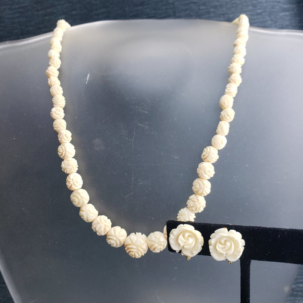 Antique Carved Bone Rosebud Graduated Bead Necklace & Earrings NOT IVORY - Picture 2 of 5